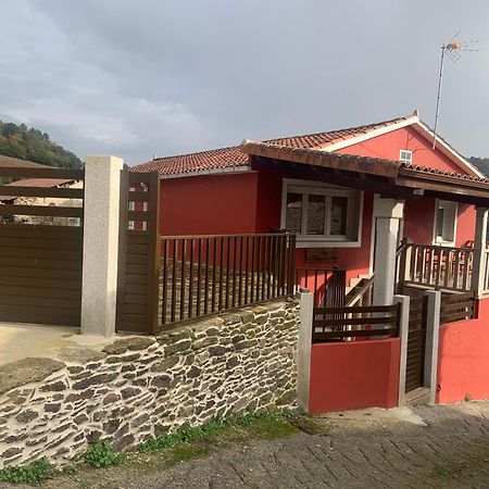 Casa Do Feligres E Da Alsira Vila Nogueira de Abaixo Exterior foto