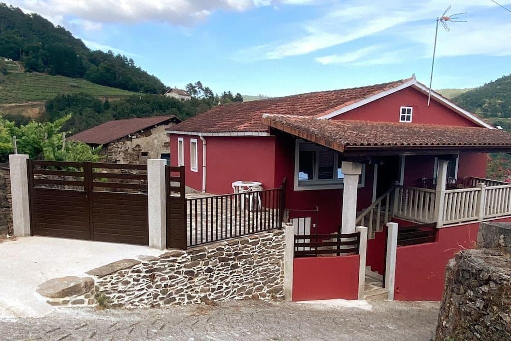 Casa Do Feligres E Da Alsira Vila Nogueira de Abaixo Exterior foto